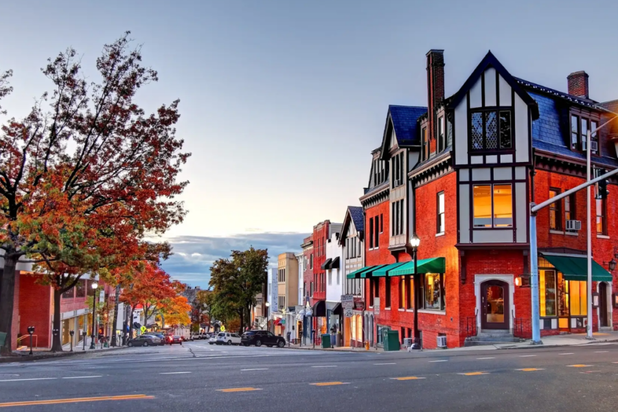 Street view of a Connecticut town