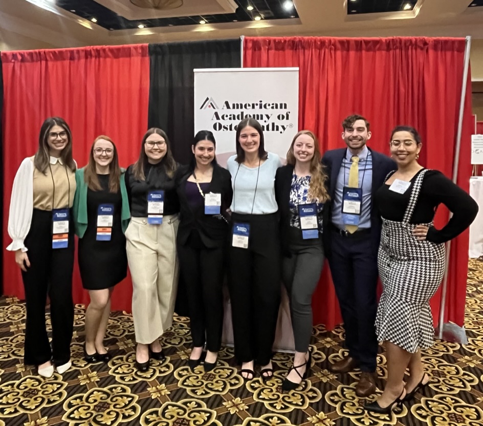 NYITCOM students attending a conference.